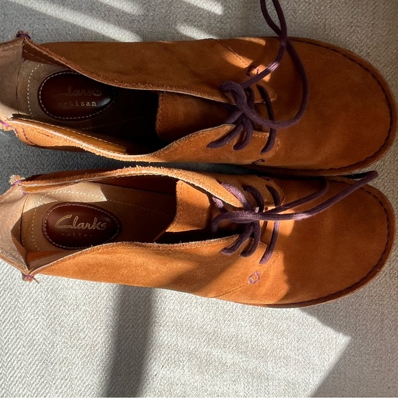 Clarks Artisan Brown Suede Shoes with Purple Laces - Picture 1 of 2